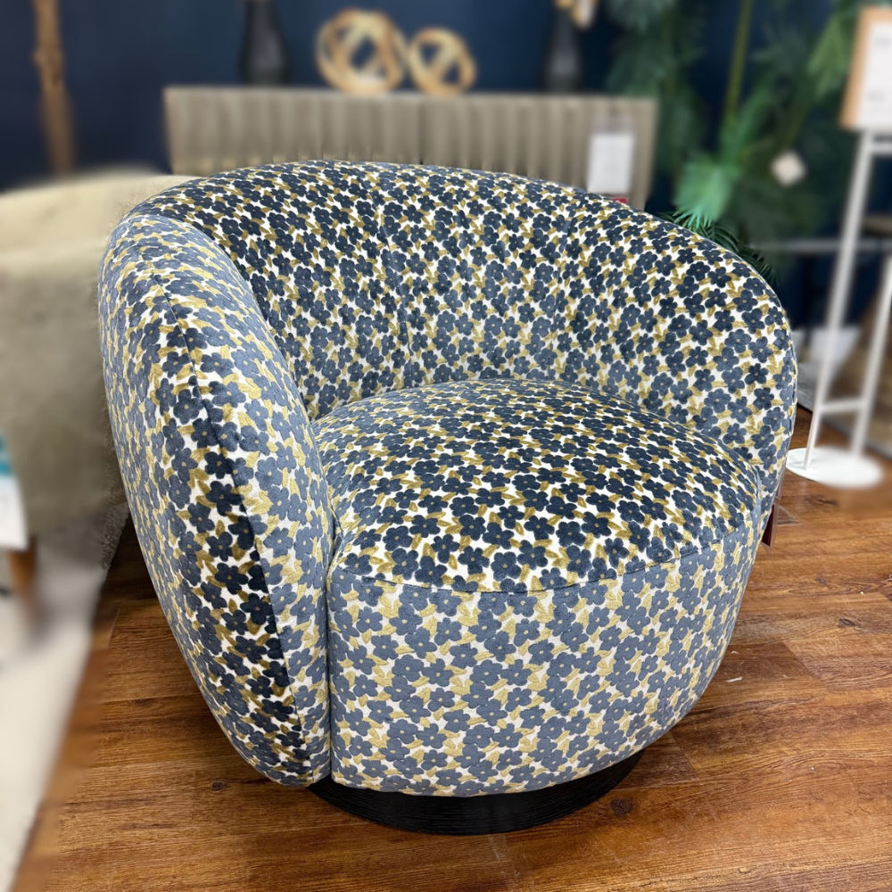 Picture of Palliser | Ollie Swivel Chair
