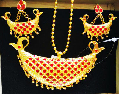 Red stones embellished Golden Jonbiri Jewellery Set for Women(#1575)-gallery-0