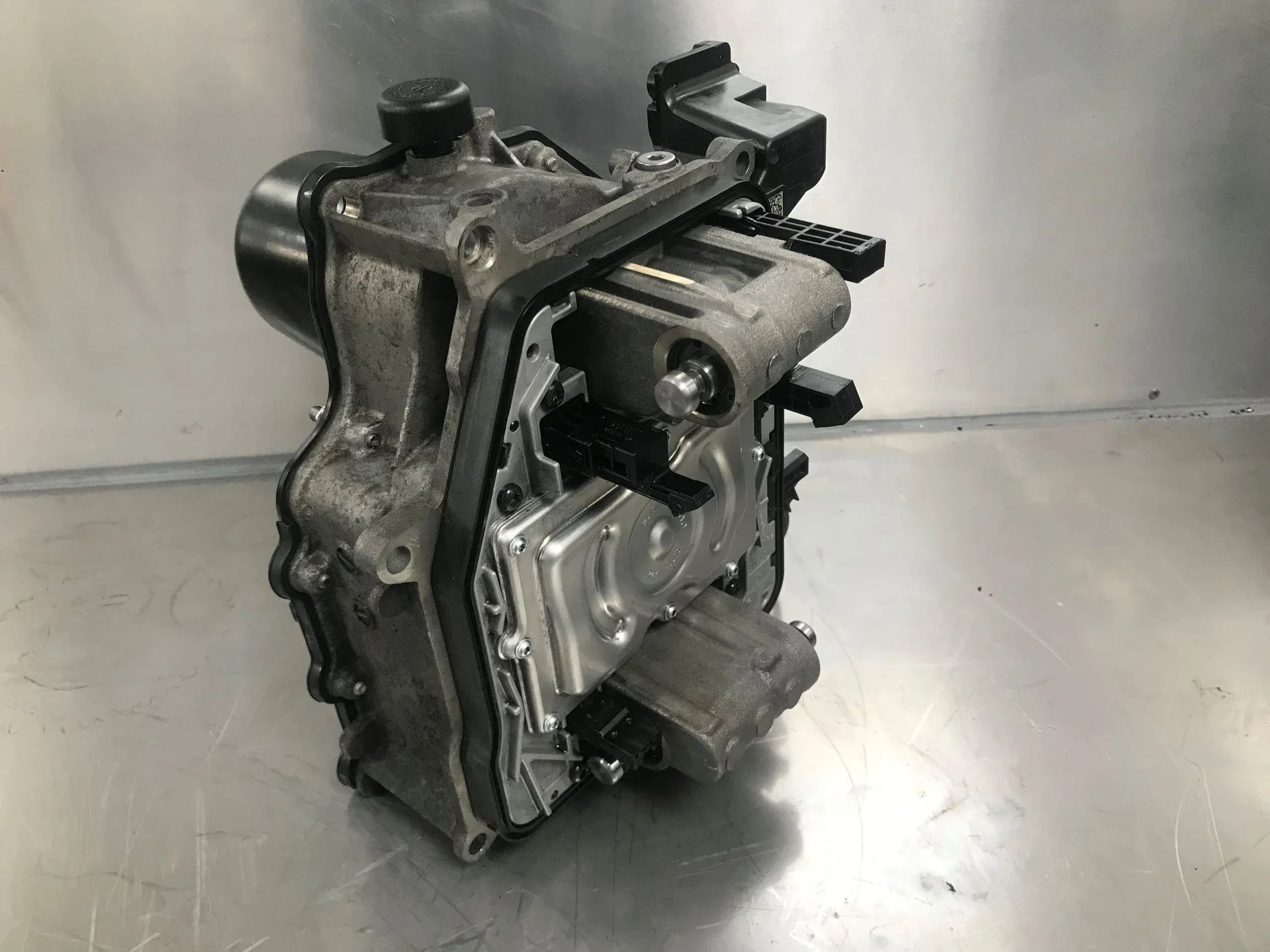 Mecatrônica DSG DQ200 danificada