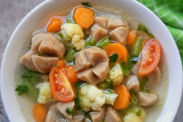 Praktis Dibuat Intip Resep Lezat Sayur Sup Bakso Berikut Ini