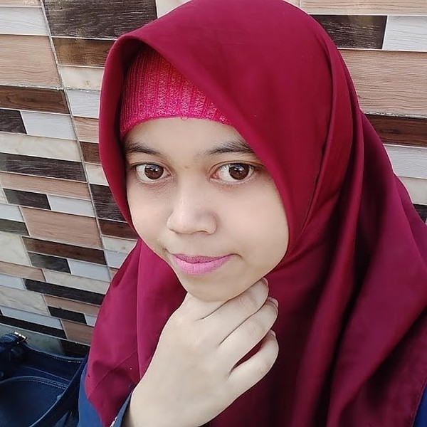 Selly Lisnawati foto profil