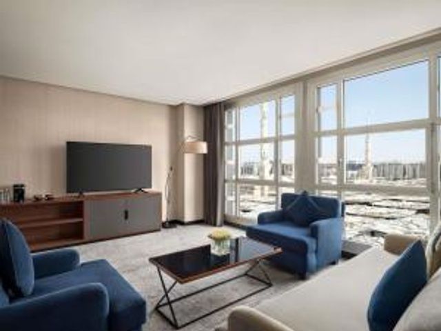 Anwar Madinah Movenpick