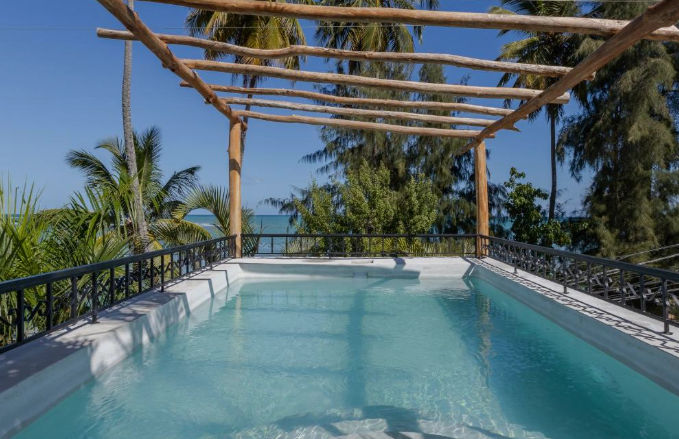 Vista de la piscina en El Mambo Boutique Hotel en Punta Cana