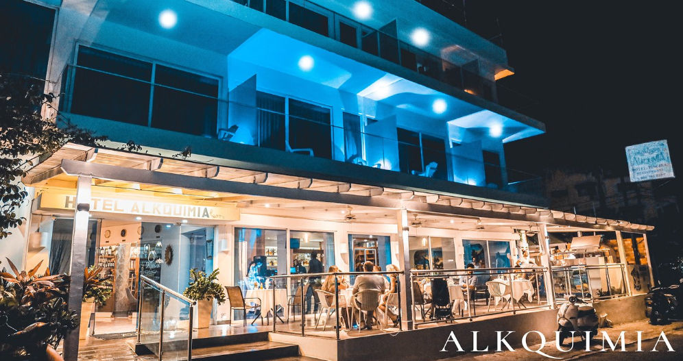 Exterior facade and main entrance of Hotel Alkquimia in El Cortecito Bavaro