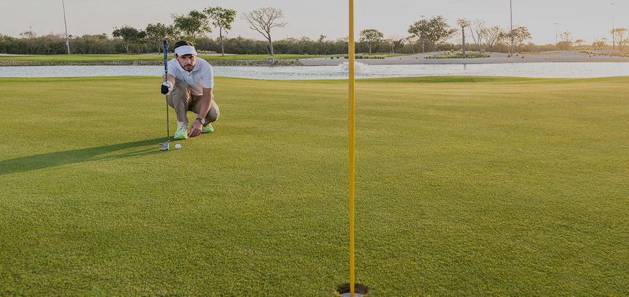 Infografía de los beneficios del golf en Mérida, destacando inversión y calidad de vida.