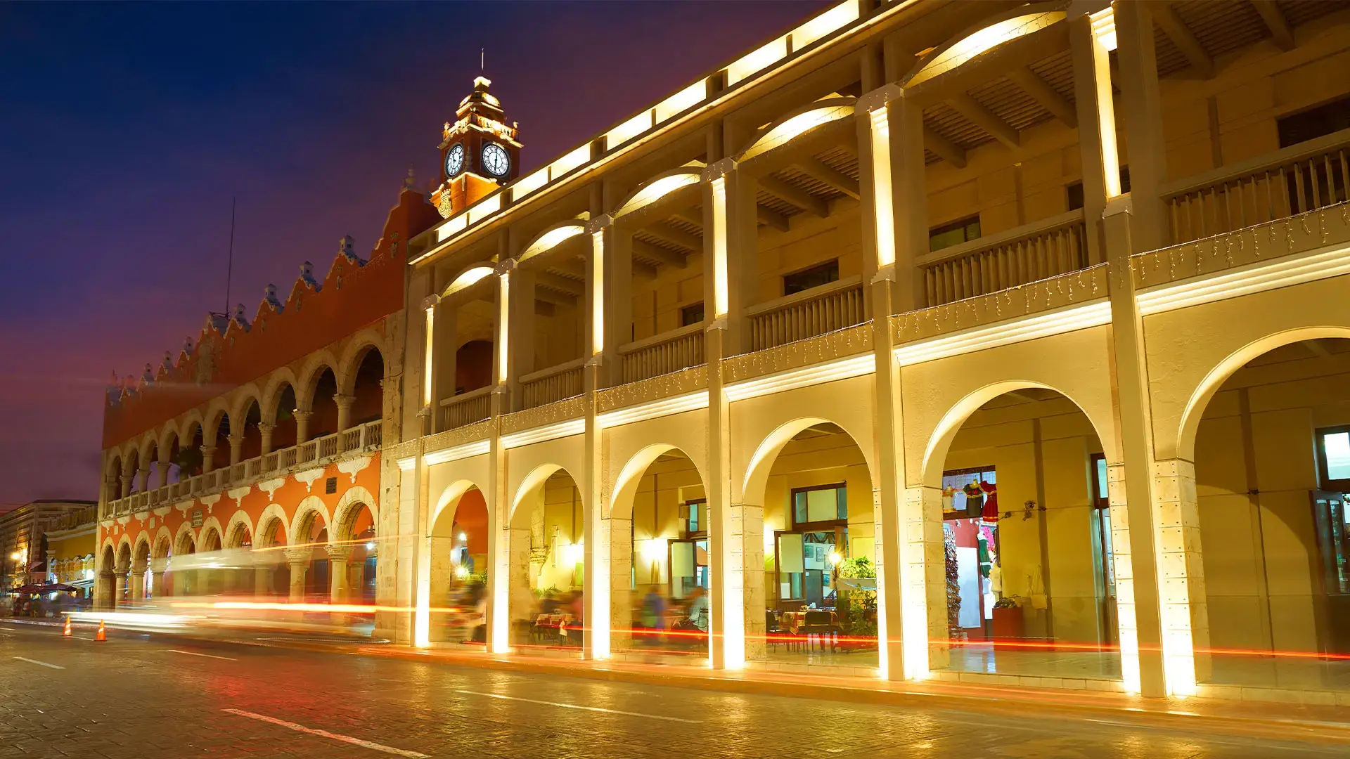 Panorámica del centro histórico de Mérida al atardecer