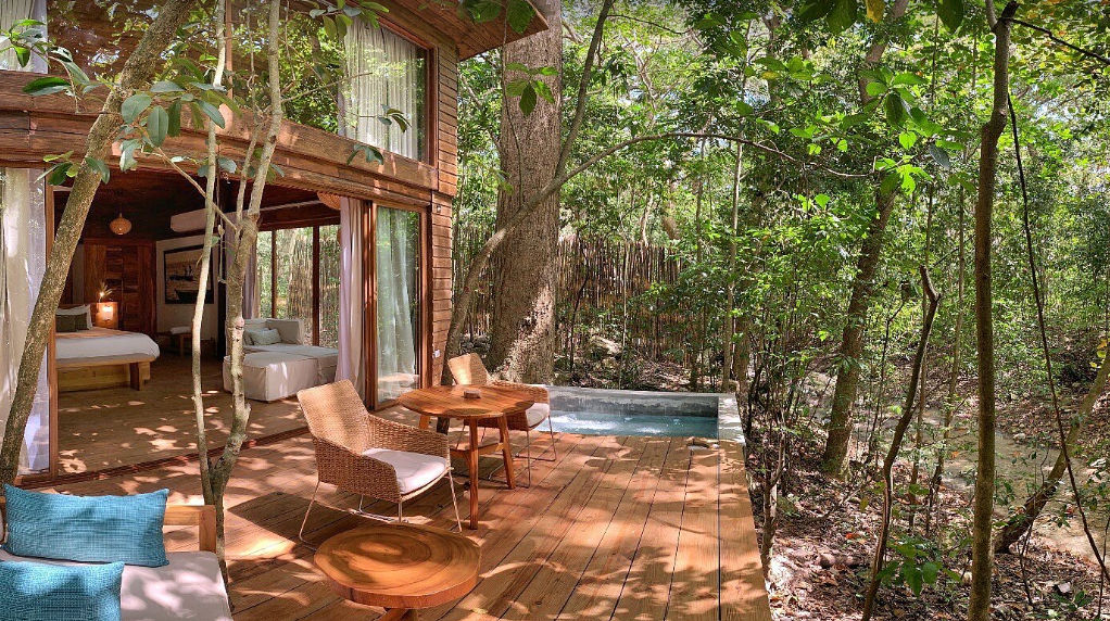 Transportation from Punta Cana Airport to Casa Bonita Tropical Lodge 