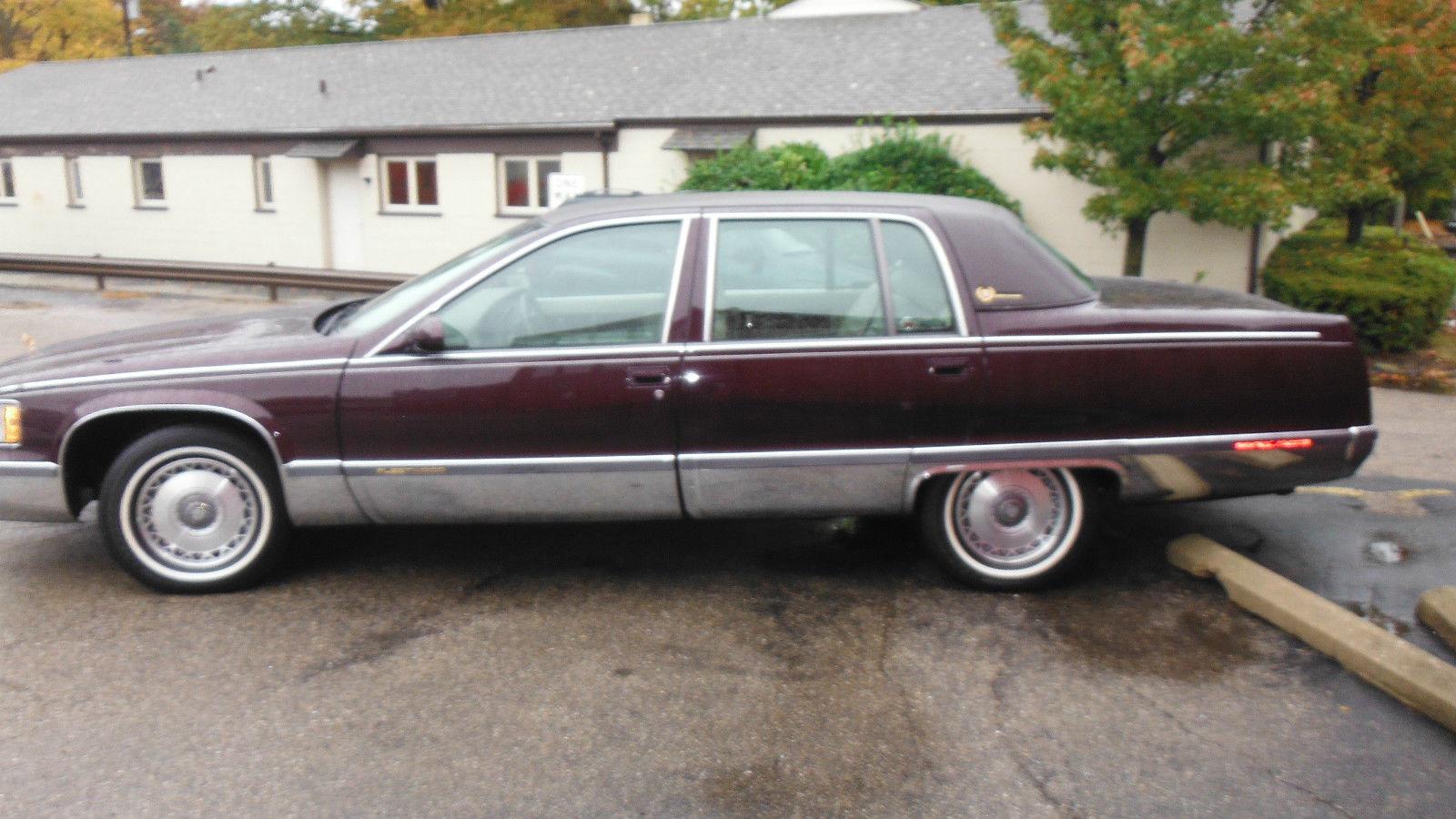 Cadillac fleetwood brougham 1996