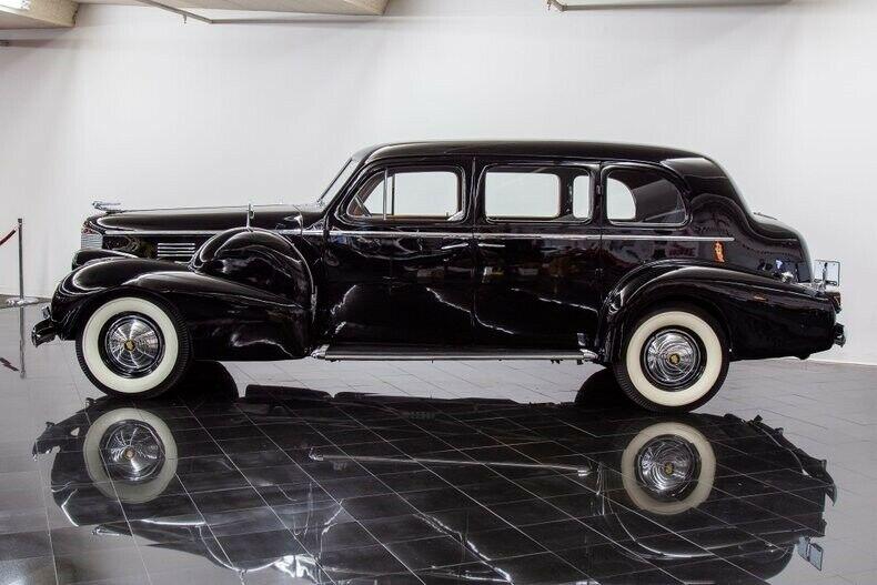 1938 Cadillac Fleetwood 75 Touring Sedan