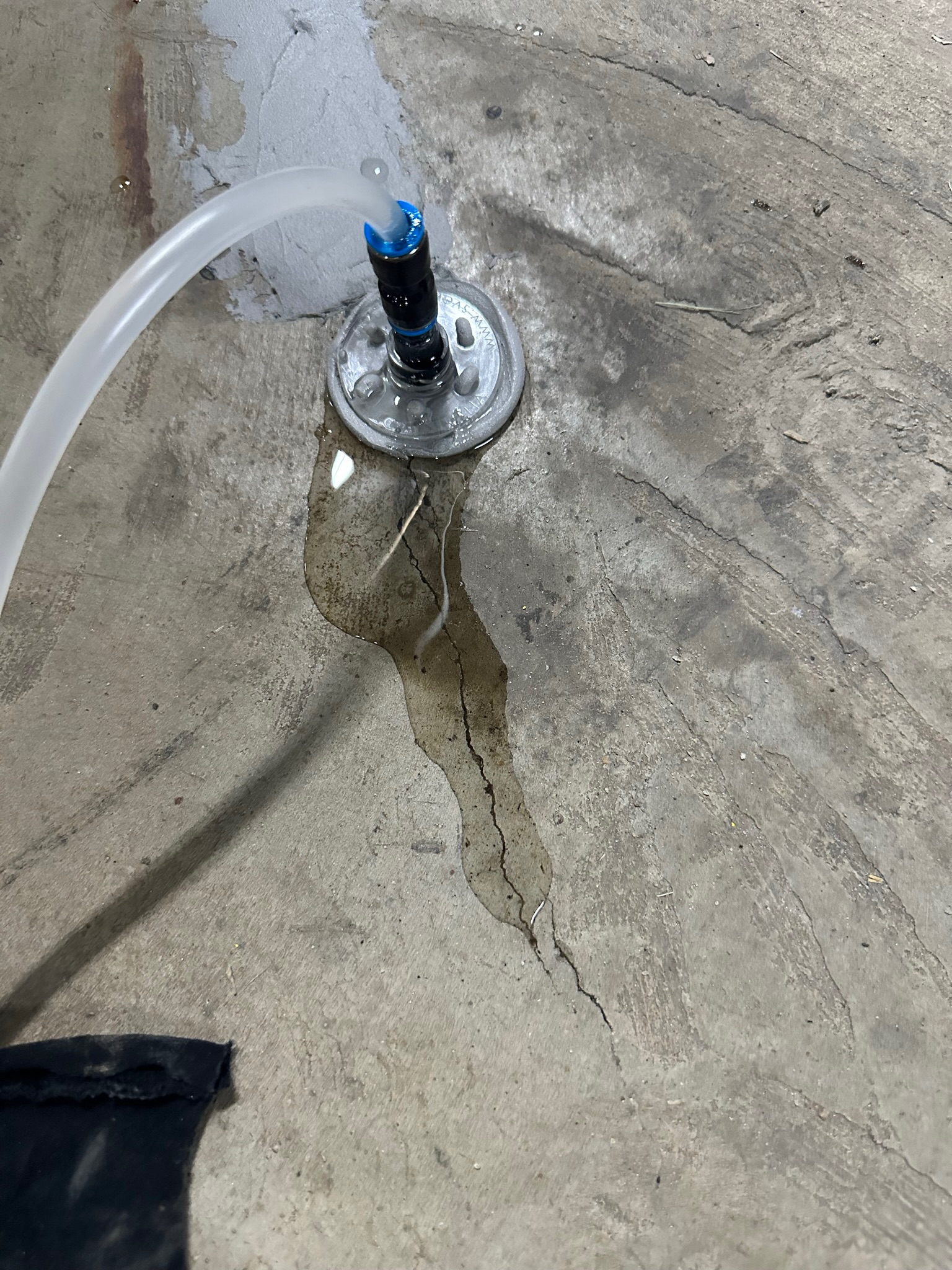 Crack Injection - Injection