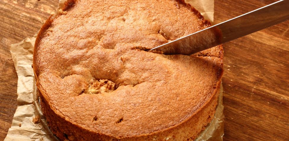 Cómo preparar un esponjoso bizcocho de polvorones en Thermomix
