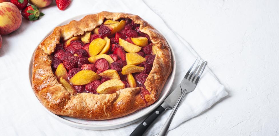 Cómo hacer una tarta galette de frutas veraniegas