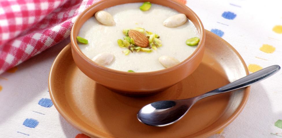 Cómo hacer Mahalabia, las deliciosas natillas árabes