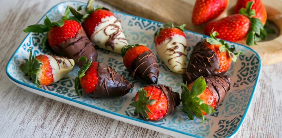 Cómo hacer estos festivos bombones de fresa