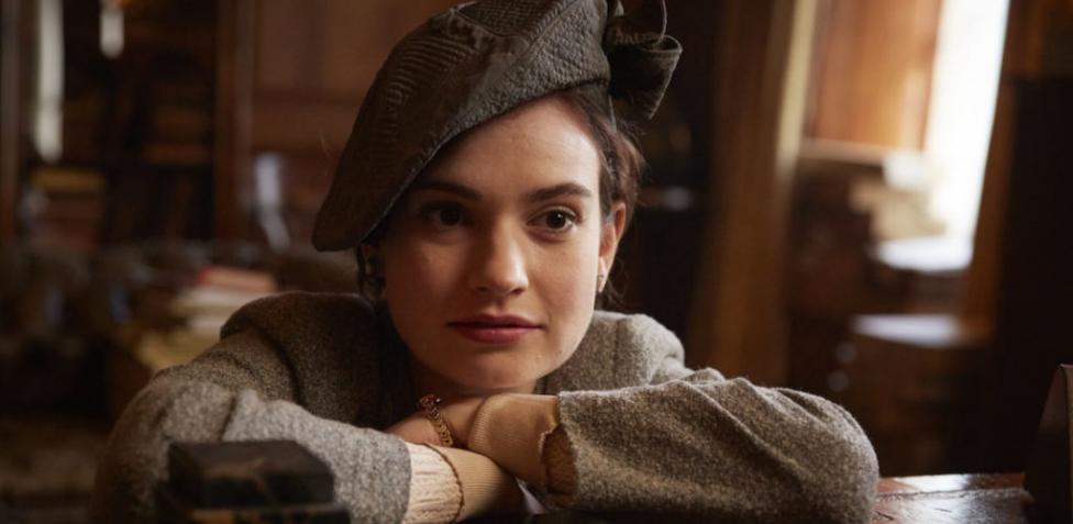 Lily James se prepara para ser Pamela Anderson