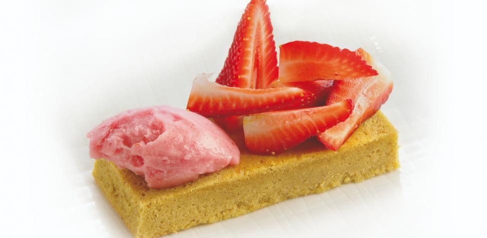 Prepara esta original receta de tarta de pistacho y fresones