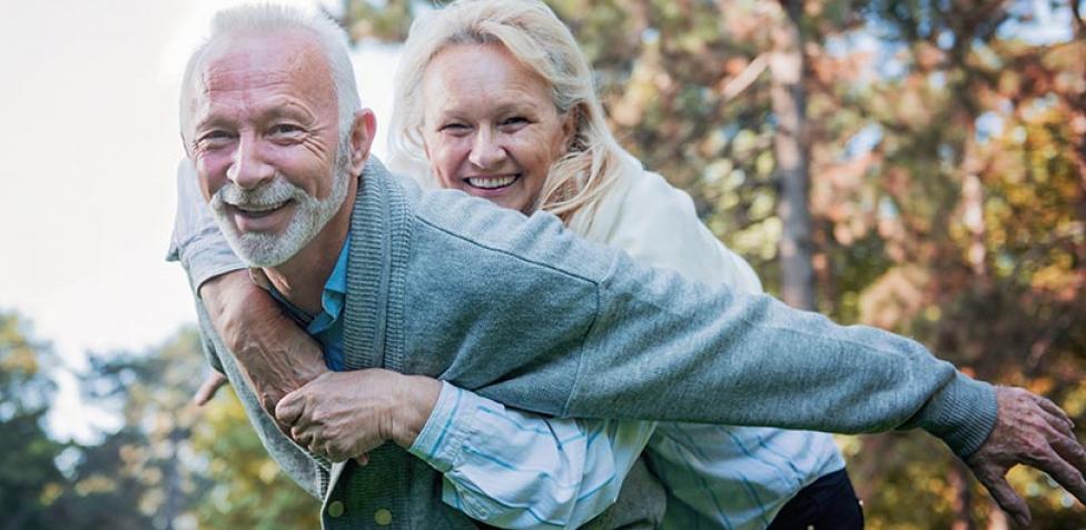 ¿Viven más las personas felices?