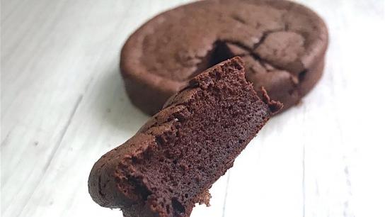 Bizcocho de chocolate sin gluten ni harinas