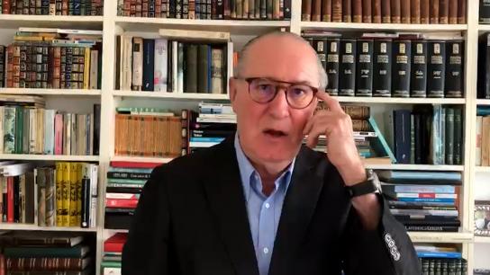 Escrivá propone pagar hasta 12.000 euros por año de jubilación aplazada