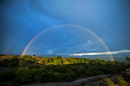 Doble arco iris perfecto en Osona