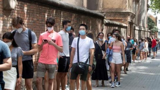 El perfil de los ingresados por covid en España en la quinta ola: cerca del 60% tienen de 20 a 49 años