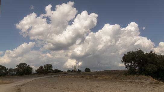 Nubes sobre el Santuario de Puig-agut