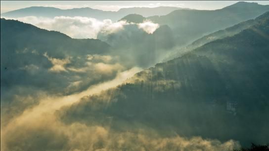 Olas de niebla en Sant Martí Sescorts