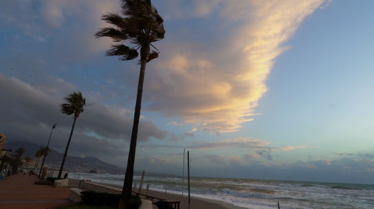 El temporal de levante toma Fuengirola