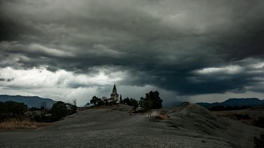 Mira cómo avanza una cortina de lluvia