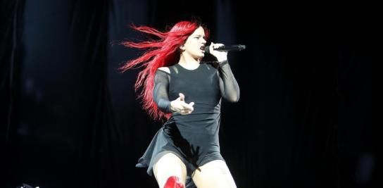 Carmen Alcayde arrasa imitando a Rosalía y su ‘Despechá’ en ‘Sálvame’