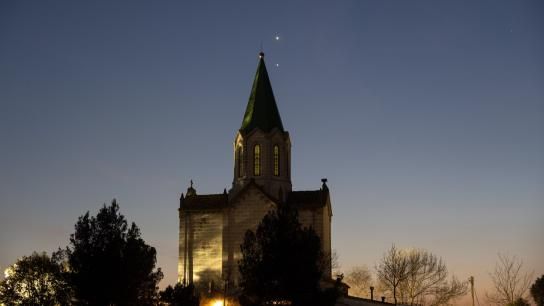 Mira cómo se separan Júpiter y Venus