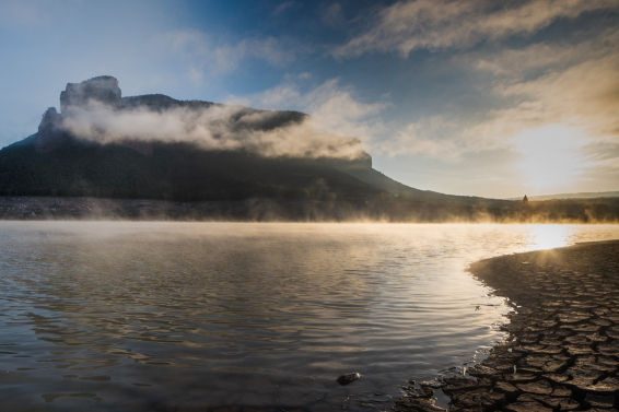 El pantano de Sau como una sopa