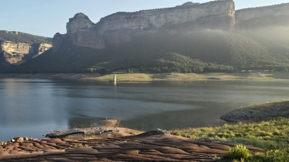 El aumento de caudal del pantano de Sau se para