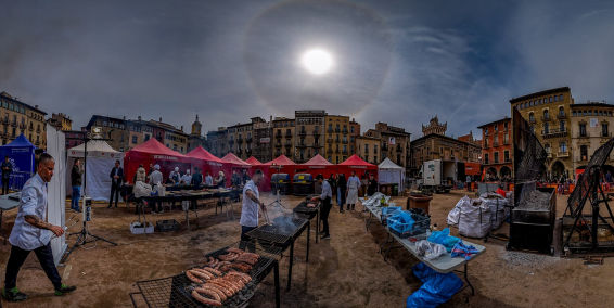 Halo solar 'ahumado' en Vic