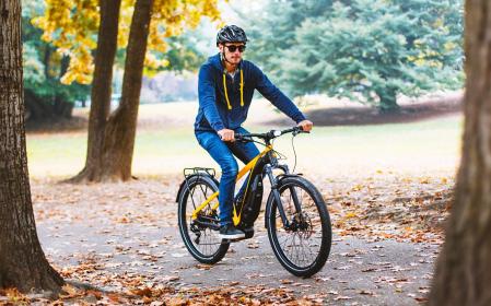 El peso total de la bicicleta es de 22,5 kilos en talla M.