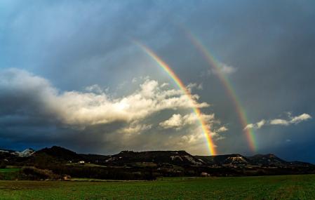 Doble arco iris en el paisaje de Osona.