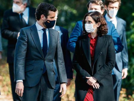 Acto de Homenaje a las victimas del terrorismo en los Jardines del palacio real SSMM los Reyes Felipe y Letizia Pedro Sanchez Almeida Pablo Casado Isabel Diaz Ayuso