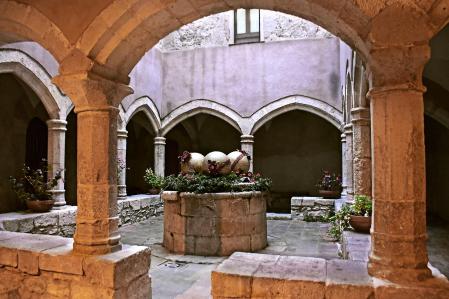 Interior del Monasterio de Santes Creus.