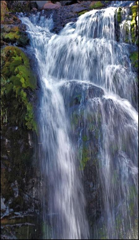 Ruta a la cascada de Saut deth Pish.