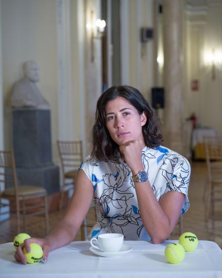 Sola y acompañada: Muguruza, entrenada por Conchita Martínez, trabaja con un equipo de seis personas