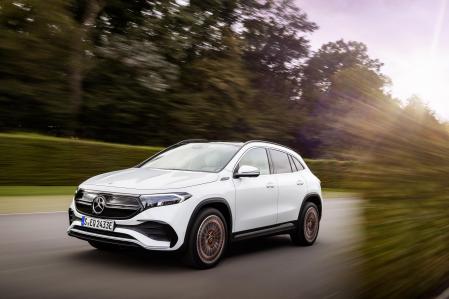 Tanto la versión 300 como la 350 del EQA incorporan tracción integral 4MATIC 