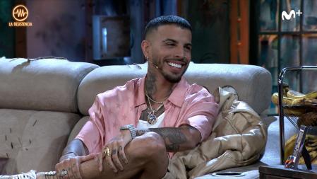 El cantante Rauw Alejandro fue el encargado de dar la esperada noticia.