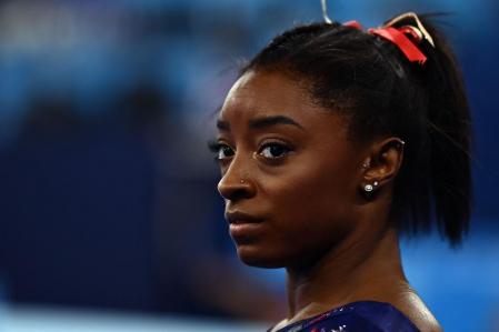 Simone Biles, durante el concurso completo del martes, en Tokio
