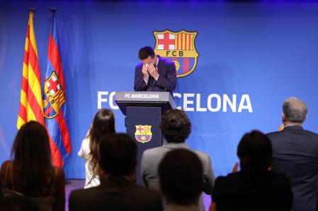 Messi en la rueda de prensa de despedida del Barça