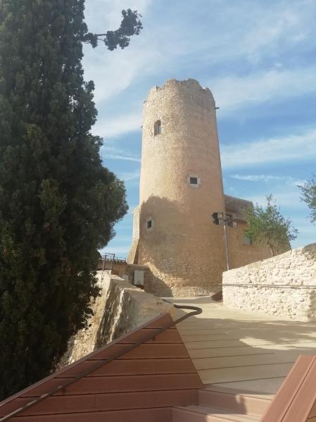 La gran estampa del Castell de Ribes.