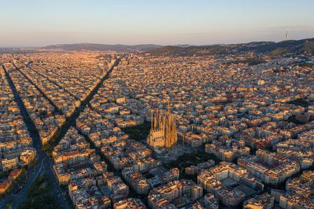 La Sagrada Família ocupa una manzana del Eixample barcelonés