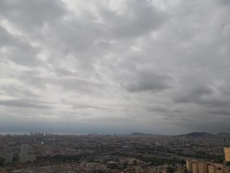 Cielo nublado en Barcelona.