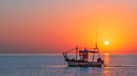 El amanecer del marisquero en Fuengirola.