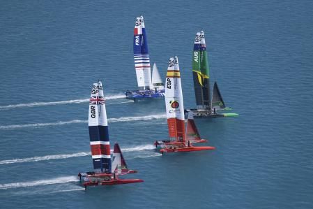 Los equipos de Australia, España, Francia y Gran Bretaña compiten codo con codo en la primera prueba, en las Bermudas, de la actual temporada de SailGP