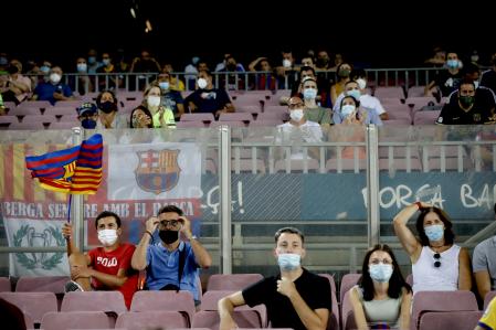 PRIMER PARTIDO DE LA LIGA DE FUTBOL ENTRE EL FC BARCELONA Y LA REAL SOCIEDAD EN EL CAMP NOU, CON PUBLICO (22000 PERSONAS) POR PRIMERA VEZ DESDE EL INICIO DE LA PANDEMIA DE COVID Y SIN MESSI 2021/08/15